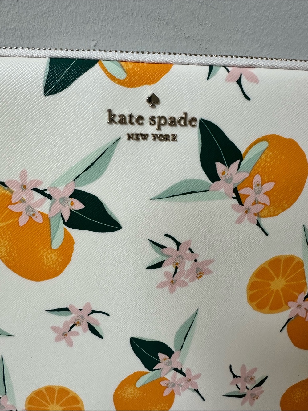 Kate Spade Citrus Floral Laptop Sleeve 15.5" x 11" - like new - Picture 2 of 6